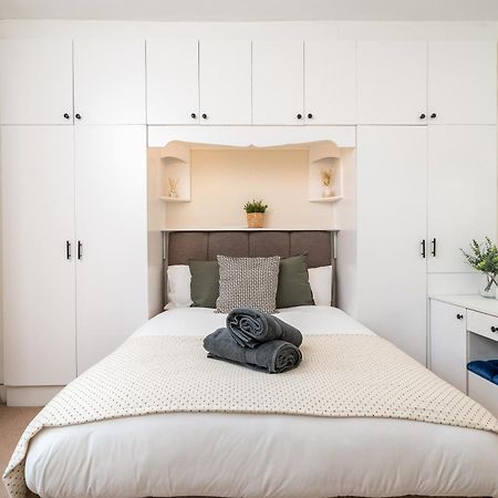 Homely And Stylish Apartment With A Garden In East Finchley Лондон Екстериор снимка