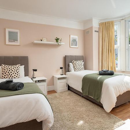 Homely And Stylish Apartment With A Garden In East Finchley Лондон Екстериор снимка