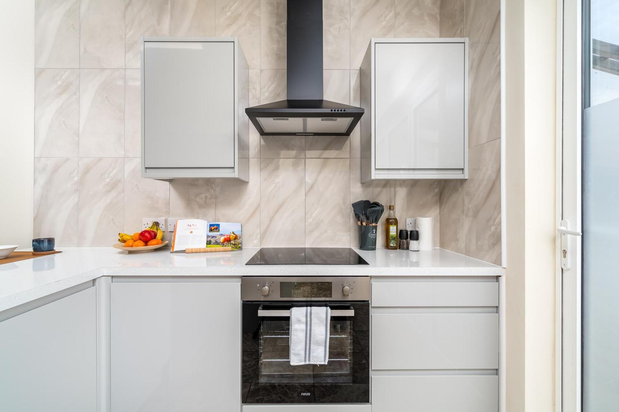 Homely And Stylish Apartment With A Garden In East Finchley Лондон Екстериор снимка